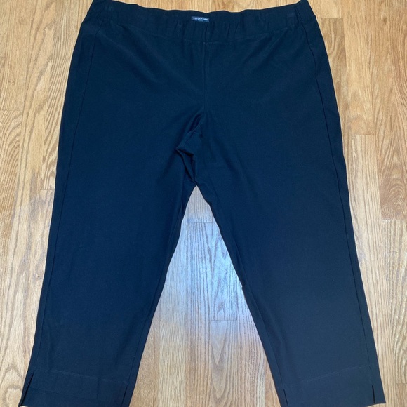 New EILEEN FISHER Crepe Cropped  Ankle Pant Black Washable Plus USA -3X- $178 - Picture 3 of 9